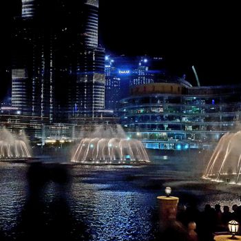 Fotografie mit dem Titel "Skyline Dubai" von Art Moé, Original-Kunstwerk, Manipulierte Fotografie Auf Aluminium montiert