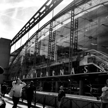 Photographie intitulée "Mainstation Paris" par Art Moé, Œuvre d'art originale, Photographie numérique