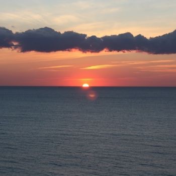 Fotografia intitolato "Sunset off Sardinia…" da Artroger, Opera d'arte originale