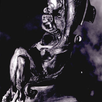 Sculpture titled "La Madone - vieux s…" by Christian Comte, Original Artwork, Terra cotta