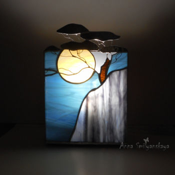 Design intitulée "Lamp Japanese pine" par Anna Smilyanskaya, Œuvre d'art originale, Verre