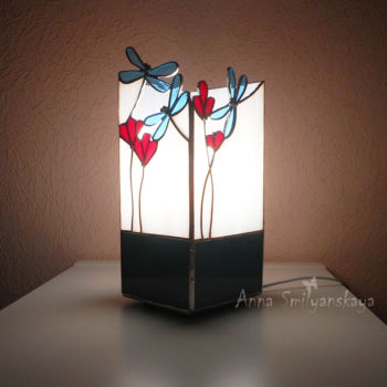 Design intitulée "Lamp Dragonflies an…" par Anna Smilyanskaya, Œuvre d'art originale, Verre