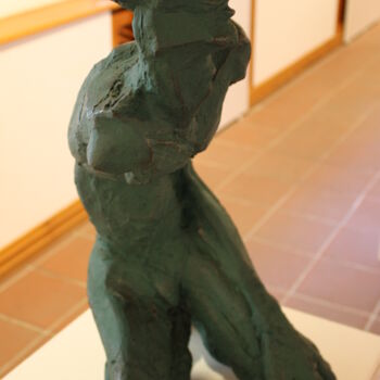 Skulptur mit dem Titel "Misery is a butterf…" von Aslan Selçuk Arık, Original-Kunstwerk, Giesserei