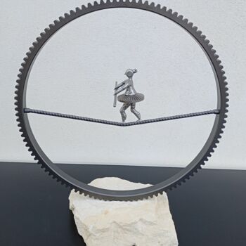 Skulptur mit dem Titel "La danseuse de corde" von Atelier Brictius, Original-Kunstwerk, Metalle
