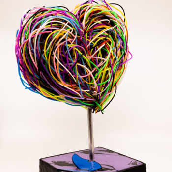 Sculpture intitulée "Coeur multicult" par Tess, Œuvre d'art originale, Acrylique