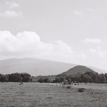 Photography titled "Teotihuacán" by Audrey Dora, Original Artwork, Analog photography