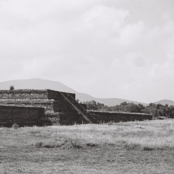 Fotografie getiteld "Teotihuacán 22" door Audrey Dora, Origineel Kunstwerk, Film fotografie