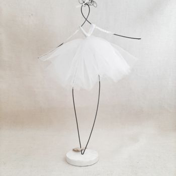 "Danseuse modèle ori…" başlıklı Heykel Au Fil D'Anne tarafından, Orijinal sanat, Tel