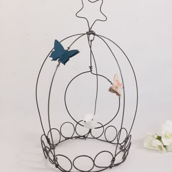 Sculpture titled "Cage étoile" by Au Fil D'Anne, Original Artwork, Wire