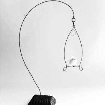 Sculpture titled "Balançoire en fil d…" by Au Fil D'Anne, Original Artwork, Wire