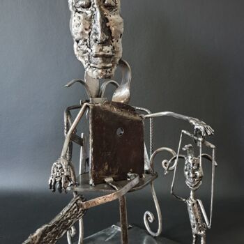 Sculpture titled "Un fou à la place d…" by Sandrine Plumard, Original Artwork, Metals