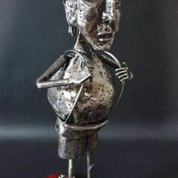 Scultura intitolato "Aldo" da Sandrine Plumard, Opera d'arte originale, Metalli