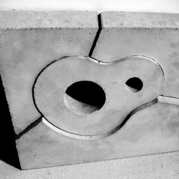 「01 béton」というタイトルの彫刻 Lucien Azamによって, オリジナルのアートワーク