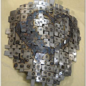 Sculpture titled "heart shield" by A. Beltrame, Original Artwork, Metals