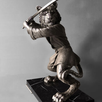 Sculpture intitulée "скульптура тигр сам…" par Evgenii Komzev, Œuvre d'art originale, Bronze
