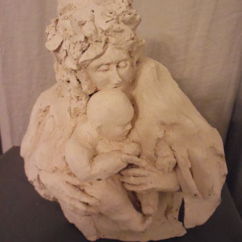 Скульптура под названием "La mère et l'enfant" - Bhyest, Подлинное произведение искусства, Терракота