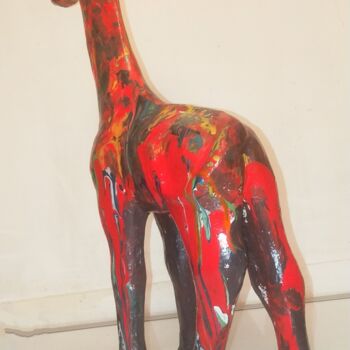 Sculpture titled "La girafe de dos ©" by Bega, Original Artwork, Paper maché