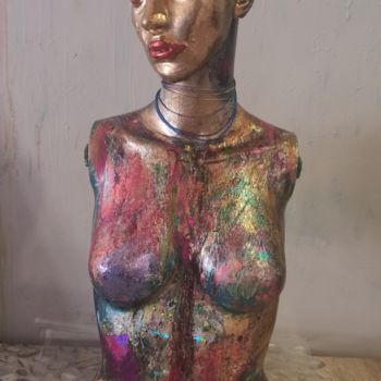 Sculpture titled "Dama metálica" by Maria Figueras (Kogollika), Original Artwork, Plastic