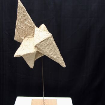 Sculpture titled "Espoir" by Benoît Saison, Original Artwork, Paper