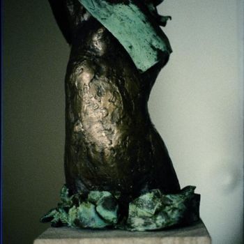 Sculpture titled "the promise" by Berendina De Ruiter, Original Artwork, Metals