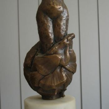 Scultura intitolato "Catal Huyuk" da Berendina De Ruiter, Opera d'arte originale, Metalli