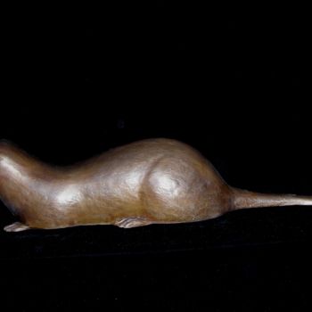 Sculpture titled "oriental small claw…" by Berendina De Ruiter, Original Artwork, Bronze