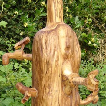 Skulptur mit dem Titel "Alcooliénation" von Bernard Sabathé, Original-Kunstwerk, Holz