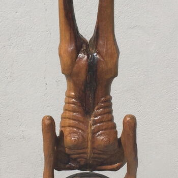 Skulptur mit dem Titel "L'homme qui marche…" von Bernard Sabathé, Original-Kunstwerk, Holz