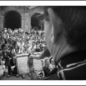 Fotografia intitolato "jouer en public.(co…" da Bernard Vergier, Opera d'arte originale