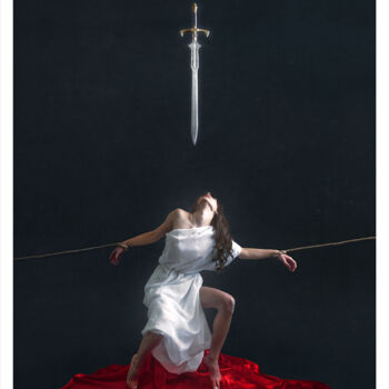 Fotografía titulada "Épée de Damoclès 02…" por Bettina Dupont, Obra de arte original, Fotografía digital