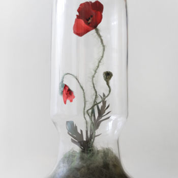 Sculpture intitulée "Coquelicot Plumifère" par Bilitis Poirier, Œuvre d'art originale