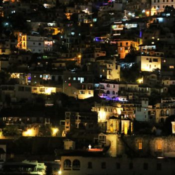 Photographie intitulée "Nightly Taxco. #6.…" par Boris Davidovich, Œuvre d'art originale, Photographie numérique