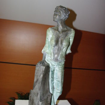 Sculpture titled "FEMME EN PANTALON" by Nicole Boldo, Original Artwork, Ceramics