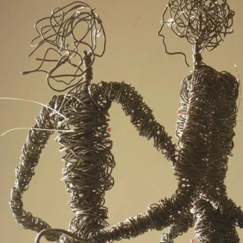 Sculpture titled "Dans tes yeux 2" by Pascal Borgo, Original Artwork, Wire