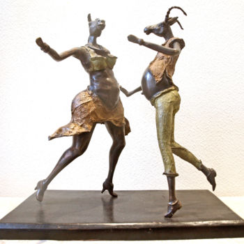 Skulptur mit dem Titel "Couple danseur" von Boureima Ouedraogo, Original-Kunstwerk, Giesserei