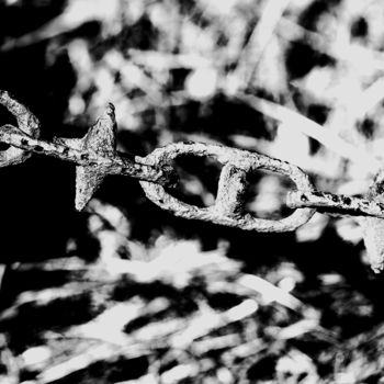 Fotografia zatytułowany „The chain beyond wh…” autorstwa Jgc Braticius, Oryginalna praca, Fotografia cyfrowa