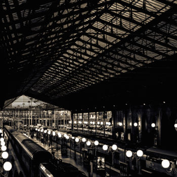 摄影 标题为“Gare du Nord” 由Jgc Braticius, 原创艺术品, 数码摄影
