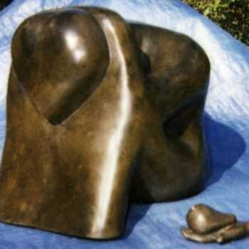 Скульптура под названием "'Heart-felt'" - Brian Junghans, Подлинное произведение искусства, Литьё