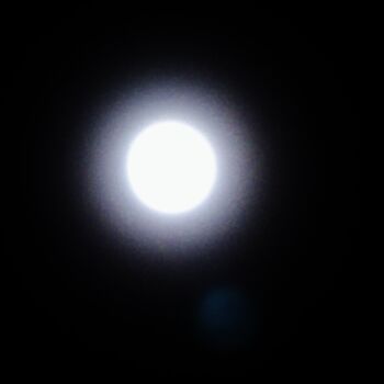 Photography titled "Pleine lune du 19-f…" by Brigitte Payen (B.PAYEN), Original Artwork, Digital Photography