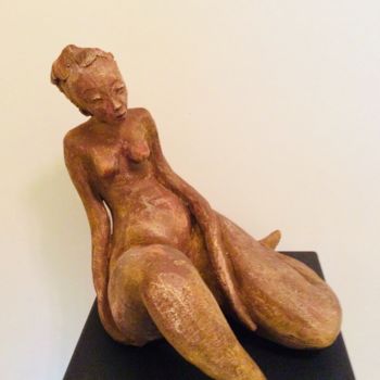 Sculptuur getiteld "Pensive" door Brigitte Reina, Origineel Kunstwerk, Terra cotta
