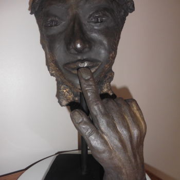 Sculpture titled "FRAGMENT chuuuuttt" by Brigitte Bodo, Original Artwork, Terra cotta