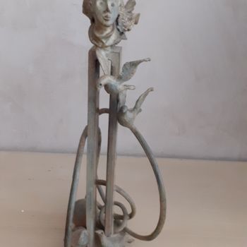 Sculpture titled "TOTEM" by Eric Brouwers, Original Artwork, Bronze