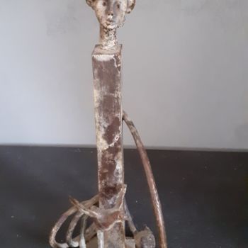 Sculpture titled "TOTEM3" by Eric Brouwers, Original Artwork, Bronze