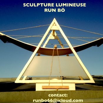 Sculpture titled "TRIANGLE #1" by Run Bö, Original Artwork, Wood
