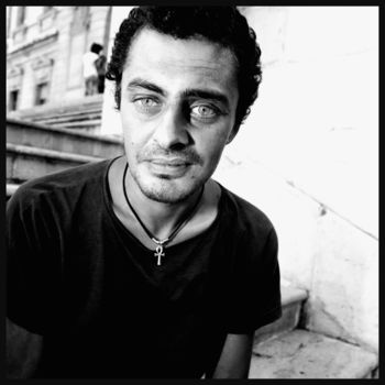 Fotografia intitulada "Gens de la rue Nice…" por Bruno Mesrine, Obras de arte originais, Fotografia de filme