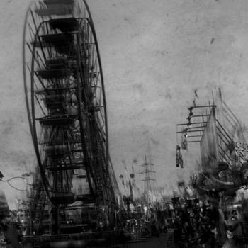 Photographie intitulée "Luna Park.jpg" par Budano Lino, Œuvre d'art originale