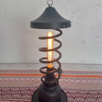 Design titled "Spin-Lamp" by Calavera Estudio Dgo Mx, Original Artwork, Luminaire