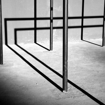 Photographie intitulée "Triad" par Calder, Œuvre d'art originale, Photographie numérique