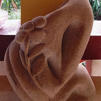 Sculpture intitulée "Coeur de Volcan" par Flavien Caloc, Œuvre d'art originale, Pierre