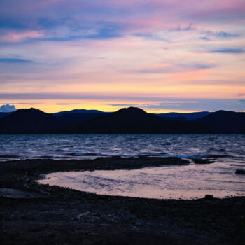 Photographie intitulée "Lac du Salagou "Cou…" par Camély, Œuvre d'art originale, Photographie numérique